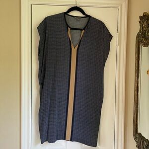 Vince 100% Silk Navy and Beige tunic dress with pockets